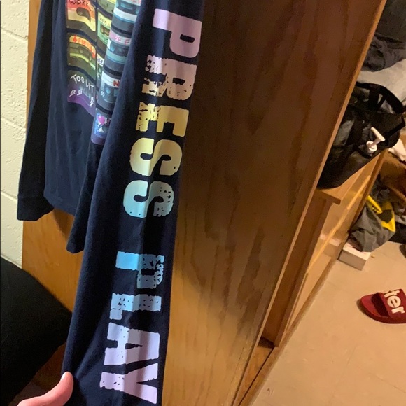 Aeropostale Long Sleeve Graphic Tee - Picture 3 of 3